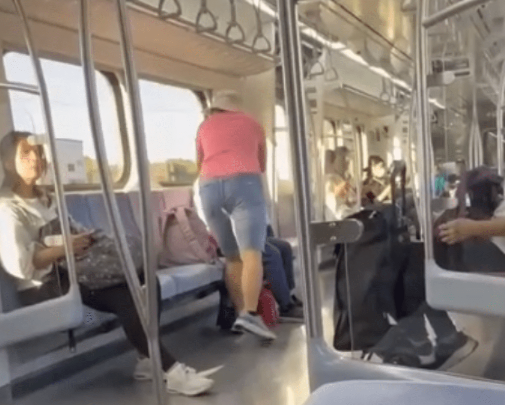 台鐵女乘客失控！不斷喧嘩謾罵其他旅客　遭強制送醫