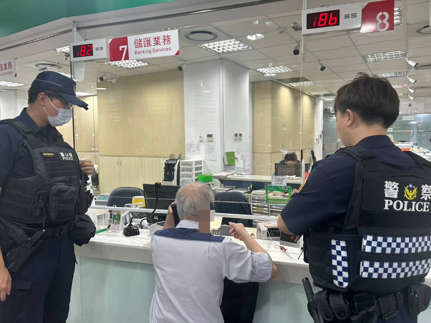 姪子「剛換手機號碼」就來借錢 大園警急阻止老翁匯款