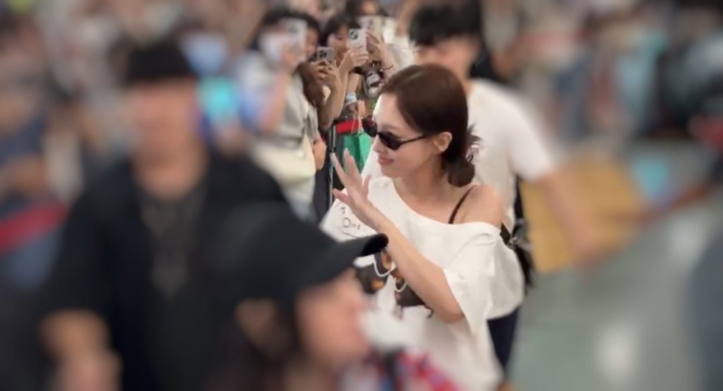 快訊/ONCE瘋狂!TWICE娜璉空降高雄「清涼現身」 快訊/ONCE瘋狂!TWICE娜璉空降高雄「清涼現身」