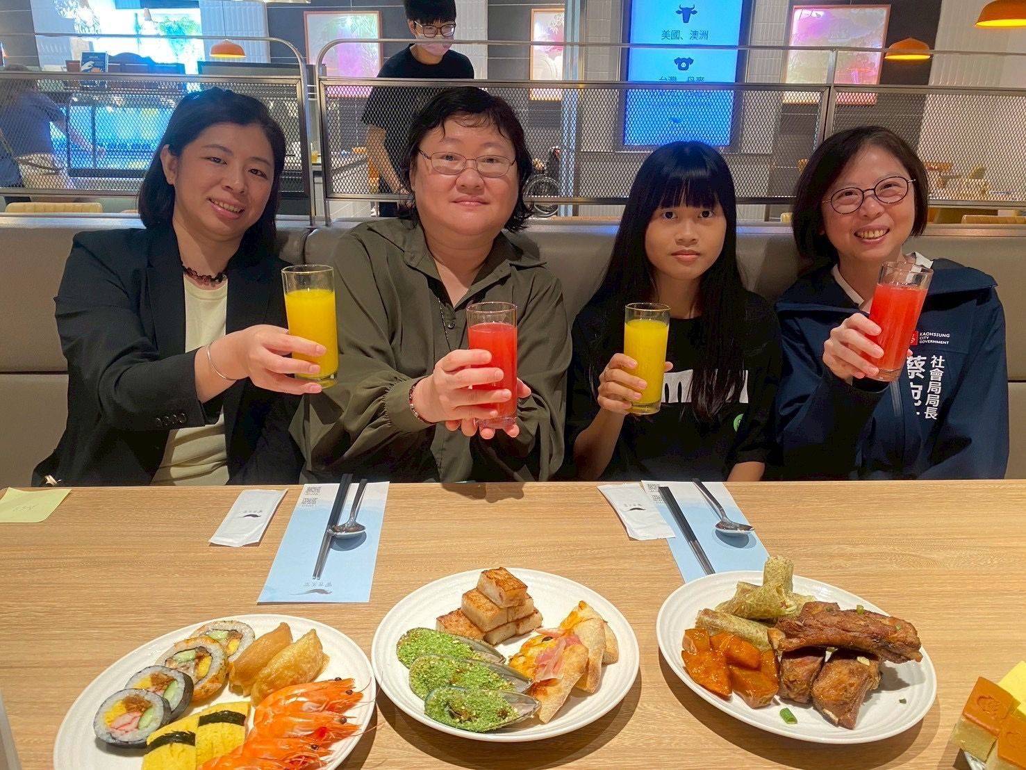 饗賓集團暖心招待高雄百位弱勢親子家庭,共饗美食盛宴 饗賓集團暖心招待高雄百位弱勢親子家庭,共饗美食盛宴