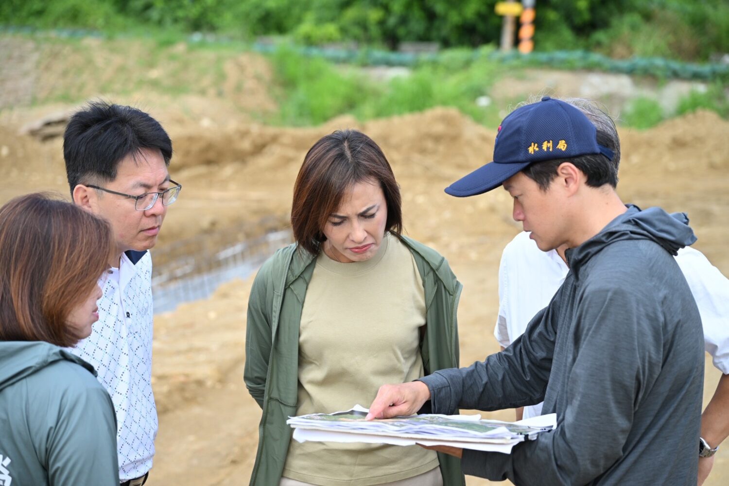 丹娜絲颱風將近 邱議瑩勘查大樹和山光電案場 要求強化防汛準整備 丹娜絲颱風將近 邱議瑩勘查大樹和山光電案場 要求強化防汛準整備