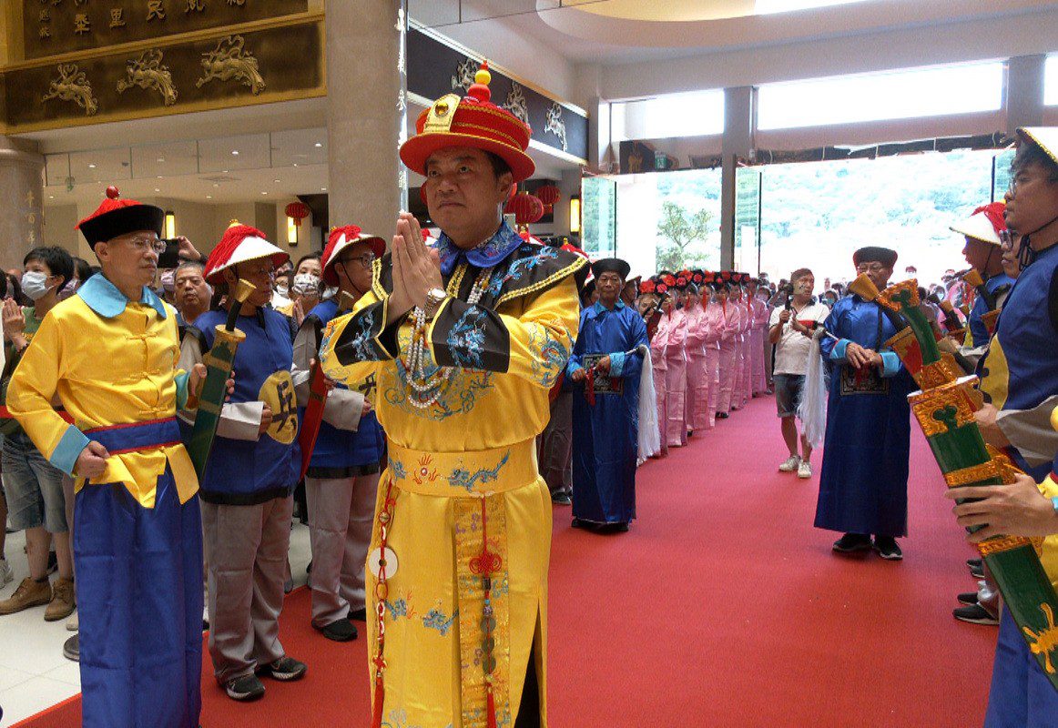 桃園威天宮迎關聖帝君聖誕 七月舉辦康熙祝壽與擲筊祈龜活動 桃園威天宮迎關聖帝君聖誕 七月舉辦康熙祝壽與擲筊祈龜活動