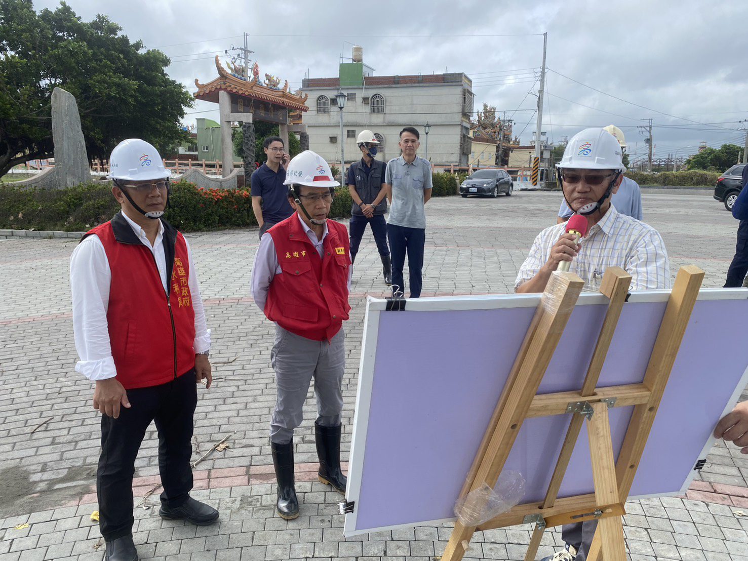 丹娜絲颱風過後  林欽榮副市長視察林園東西汕海堤狀況