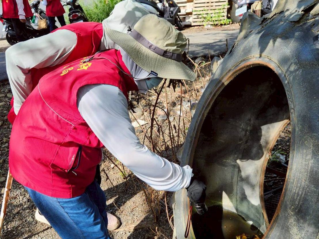 颱風過後提醒民眾落實環境清理　預防傳染病上身