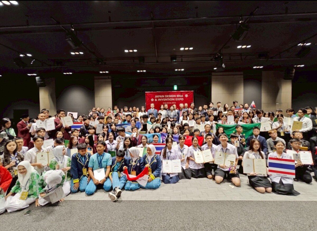 會稽國中勇奪東京發明展雙賽八面獎牌!國際創新舞臺綻放臺灣青少年創意發明之光 會稽國中勇奪東京發明展雙賽八面獎牌!國際創新舞臺綻放臺灣青少年創意發明之光