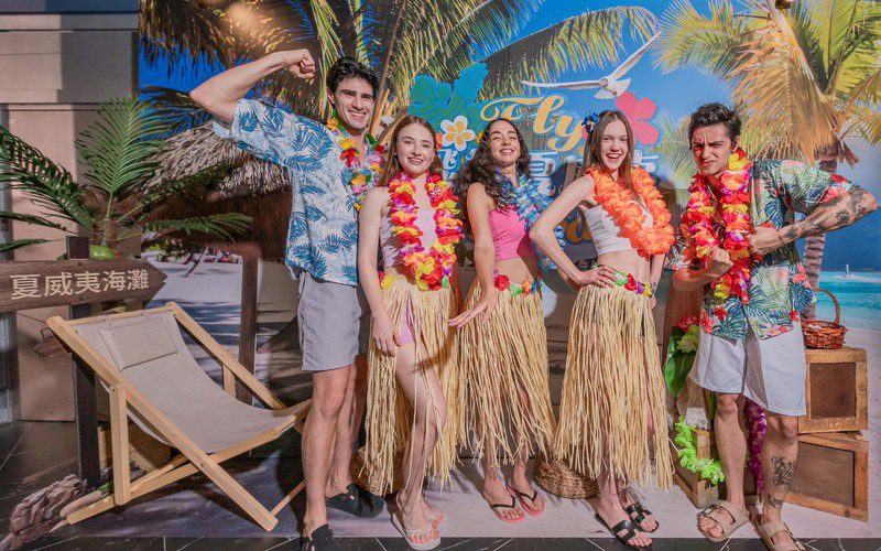 i-Ride飛行劇院全台最狂飛行體驗!一站式環遊世界五大洲六大主題 帶你領略出國也看不到的驚艷美景 i-Ride飛行劇院全台最狂飛行體驗!一站式環遊世界五大洲六大主題 帶你領略出國也看不到的驚艷美景