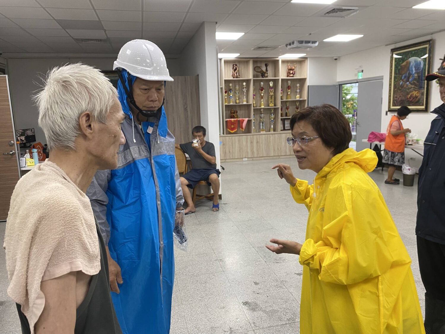 彰化縣長王惠美視察易淹水地區 調派抽水機加速積水消退 彰化縣長王惠美視察易淹水地區 調派抽水機加速積水消退