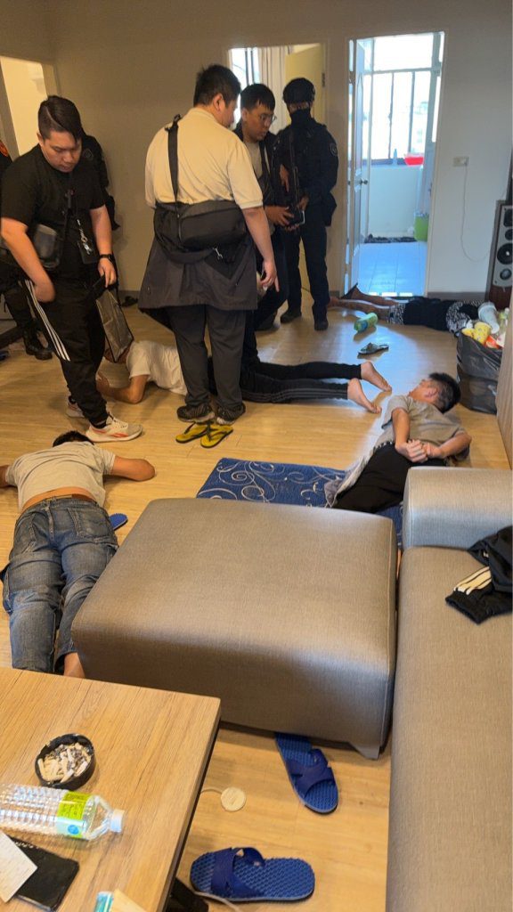 「假投資、真洗錢」詐團曝光!刑事局中部打擊中心破獲人頭水房 29人落網、攔阻千萬款項 「假投資、真洗錢」詐團曝光!刑事局中部打擊中心破獲人頭水房 29人落網、攔阻千萬款項