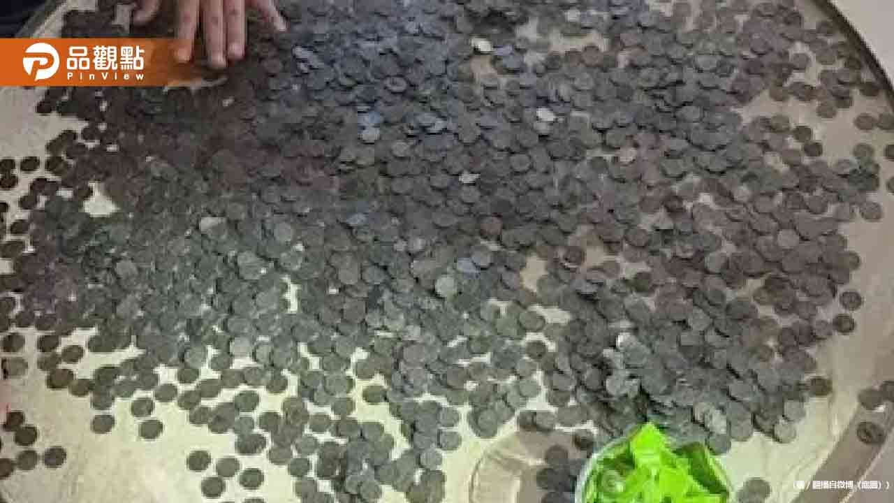 他扛70kg硬幣要兌換!銀行拒收:無法說明來源 他扛70kg硬幣要兌換!銀行拒收:無法說明來源