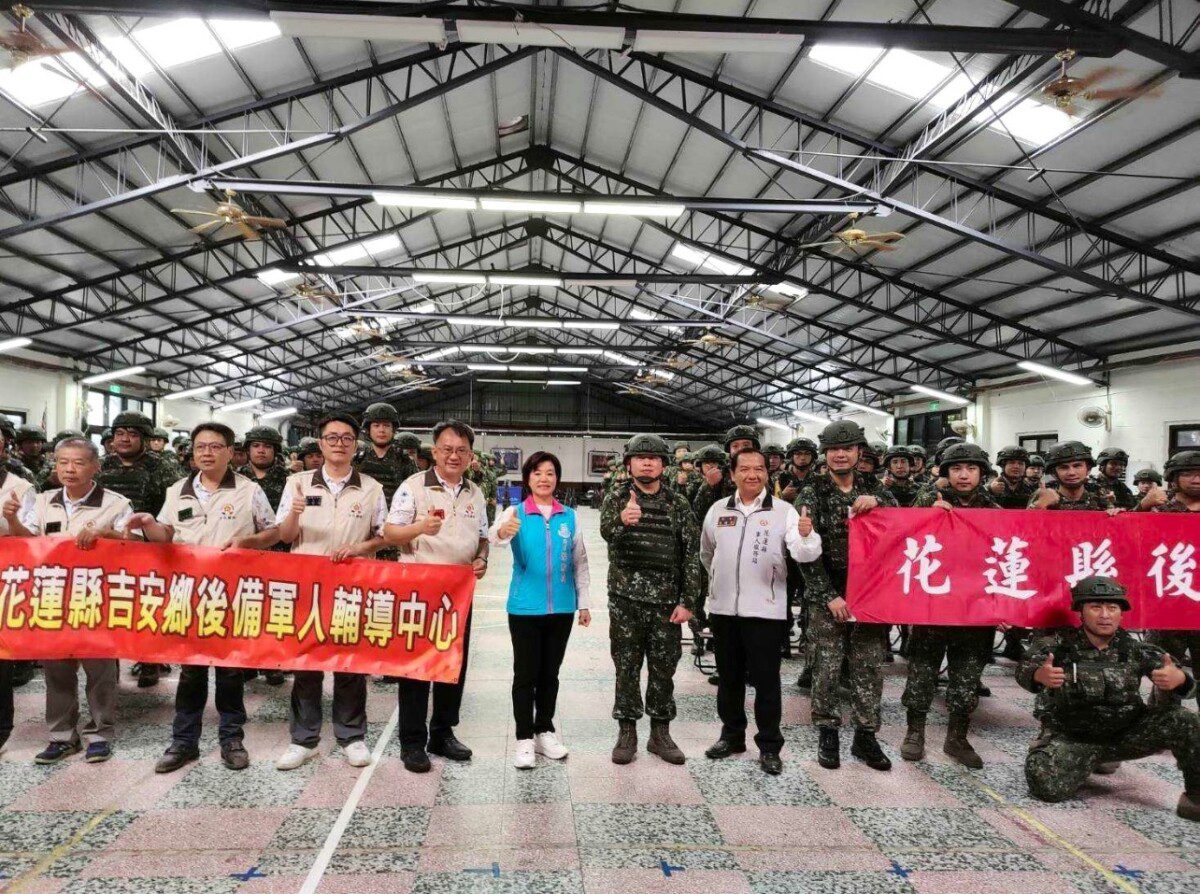 後備旅教召訓練提升保家衛國實力游淑貞慰問受訓官兵弟兄贈加菜金