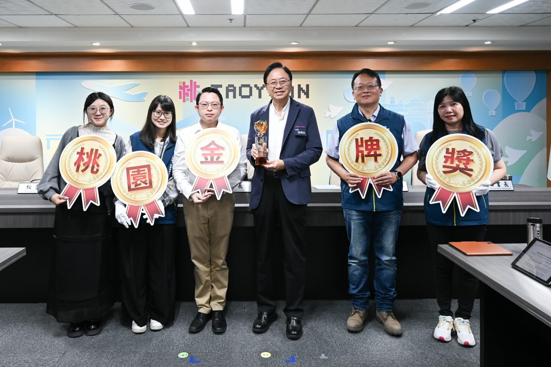 桃園1999專線脫穎而出 奪臺灣服務業大評鑑金牌