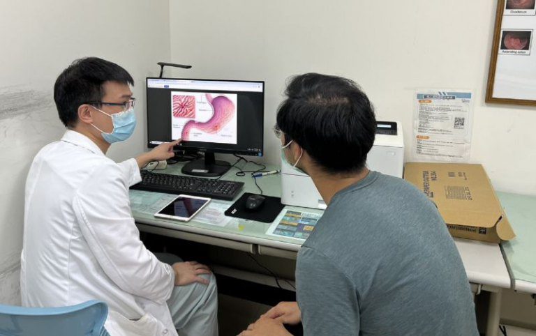 長年胃痛竟是幽門螺旋桿菌作祟！　新竹臺大分院黃詮博醫師：四合一療法助病人痊癒重拾健康生活