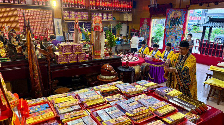 「冤親債主」是什麼?專業化解冤親債主懶人包一次看懂 「冤親債主」是什麼?專業化解冤親債主懶人包一次看懂