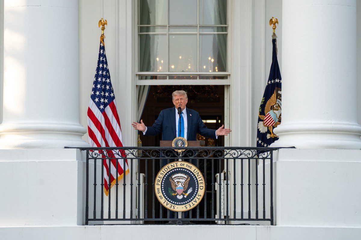 川普再掀貿易風暴 對巴西祭50%關稅、加拿大緊接中槍