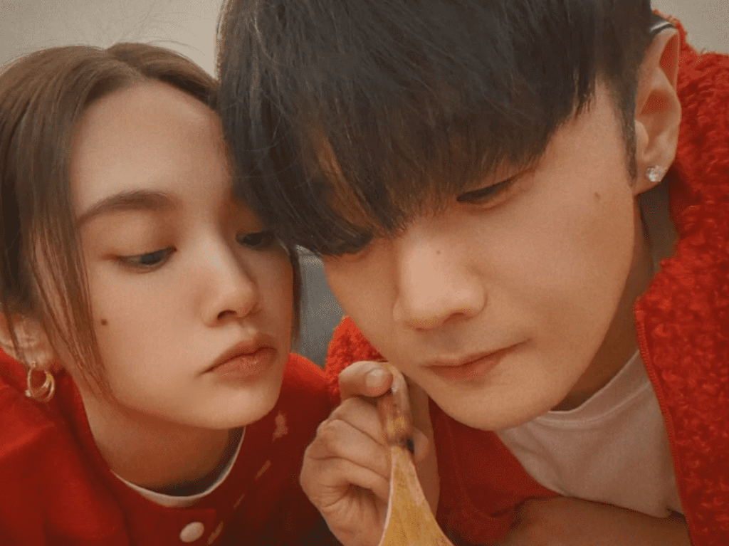 連11年12點準時放閃!楊丞琳慶生李榮浩 甜喊「我們」 連11年12點準時放閃!楊丞琳慶生李榮浩 甜喊「我們」