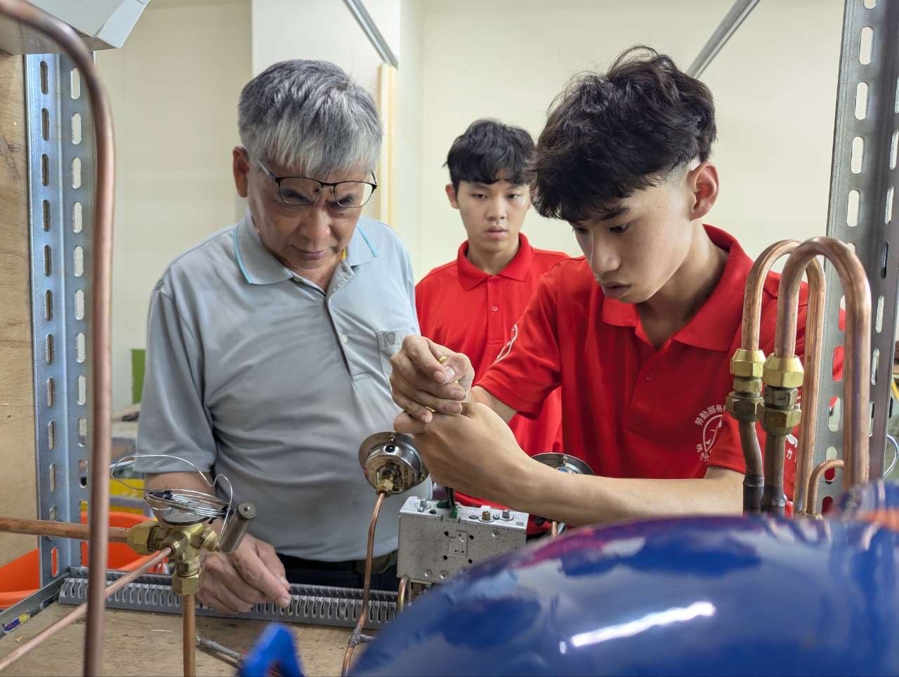 因壓力一度陷低潮!他戰勝心魔成功晉級 盼拚全國技能競賽摘金 因壓力一度陷低潮!他戰勝心魔成功晉級 盼拚全國技能競賽摘金