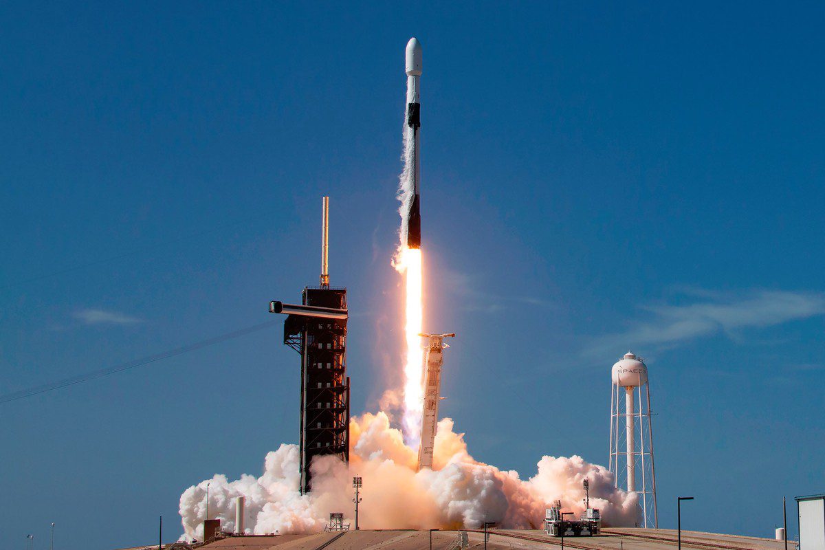 Starlink首次轉虧為盈!SpaceX衛星網路營收衝27億美元 Starlink首次轉虧為盈!SpaceX衛星網路營收衝27億美元