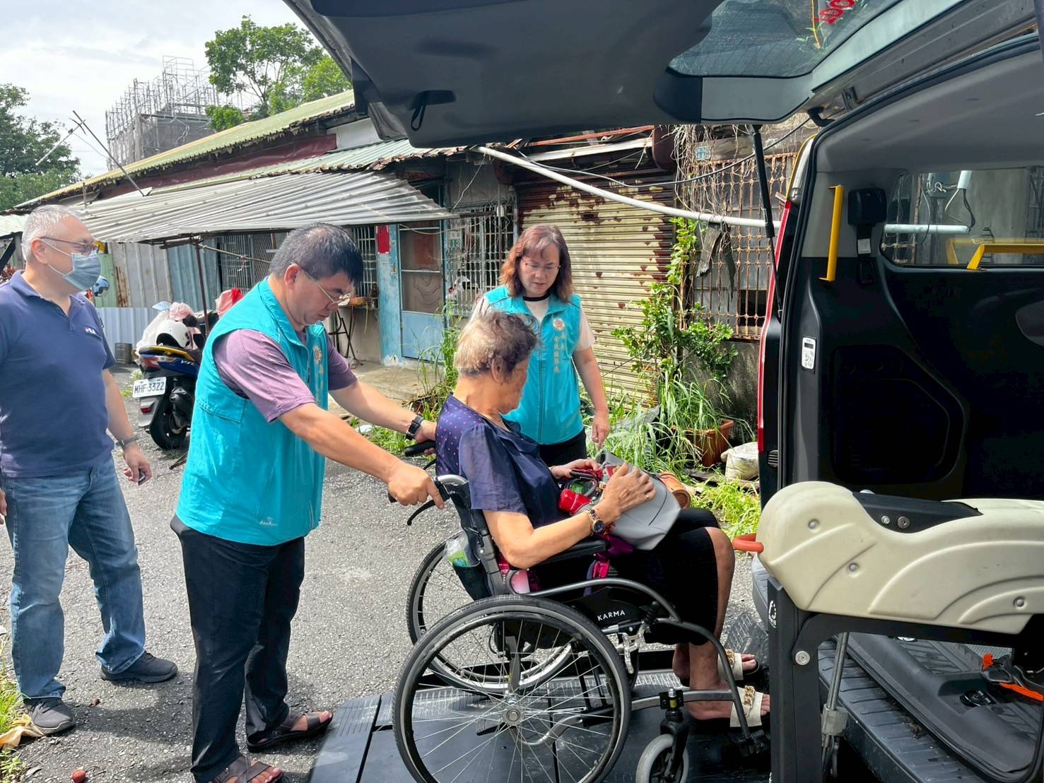遺眷遭受風災屋損　嘉榮服處協助安置入住長照機構