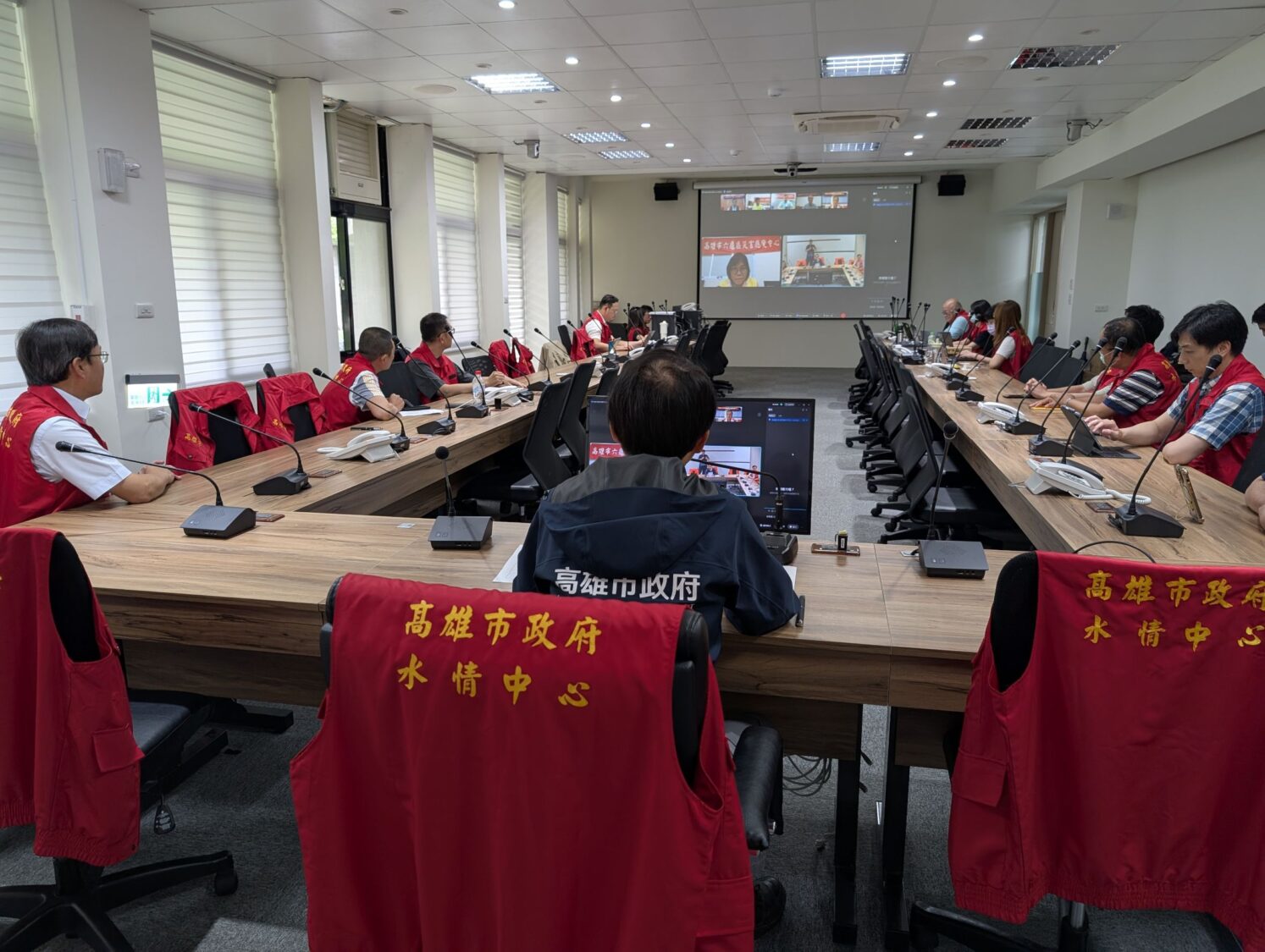 林欽榮副市長視訊掌握0709豪雨土石流警戒區與收容安置情形 林欽榮副市長視訊掌握0709豪雨土石流警戒區與收容安置情形