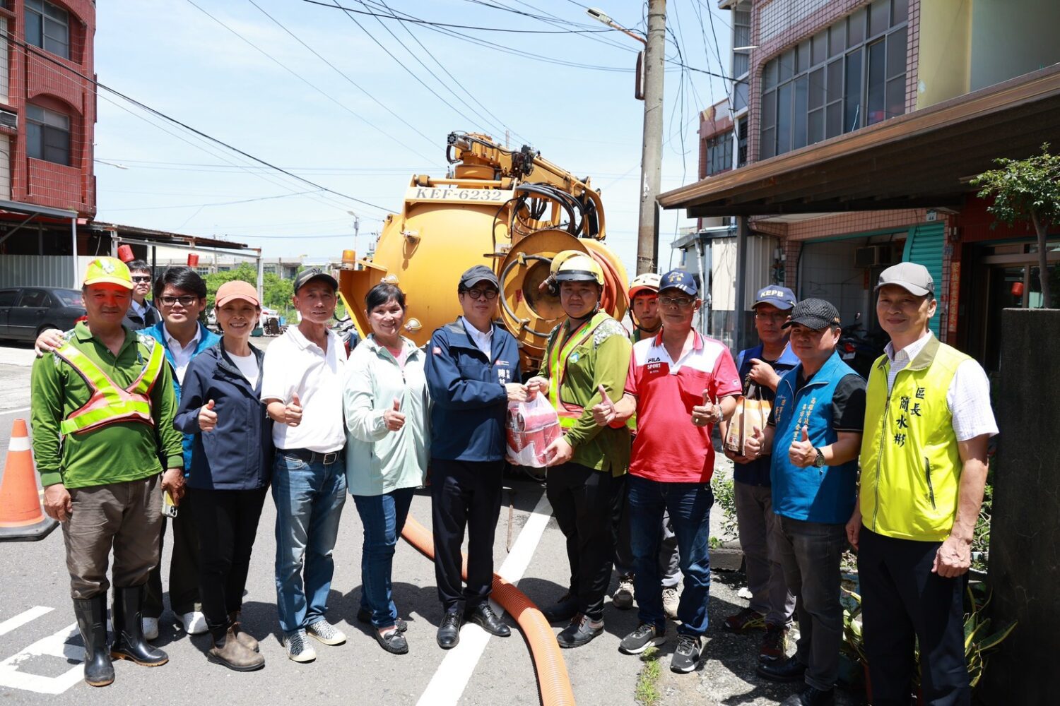 預防勝於搶修 陳其邁視察林園大寮區防洪工程成效 預防勝於搶修 陳其邁視察林園大寮區防洪工程成效