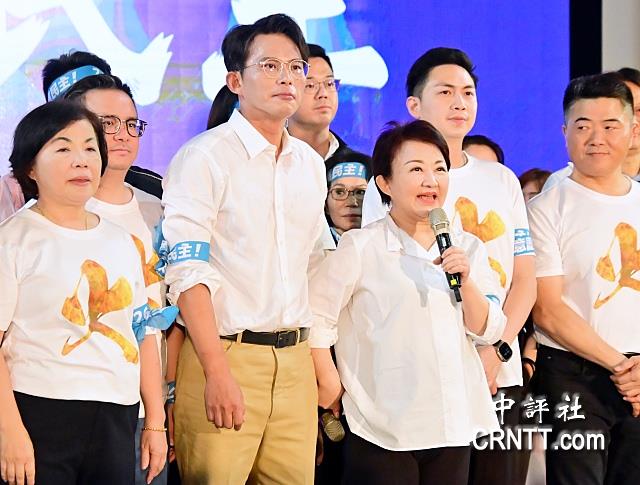 盧秀燕、黃國昌合體反惡罷 盧火力全開轟賴清德執政只會搞政治鬥爭 盧秀燕、黃國昌合體反惡罷 盧火力全開轟賴清德執政只會搞政治鬥爭