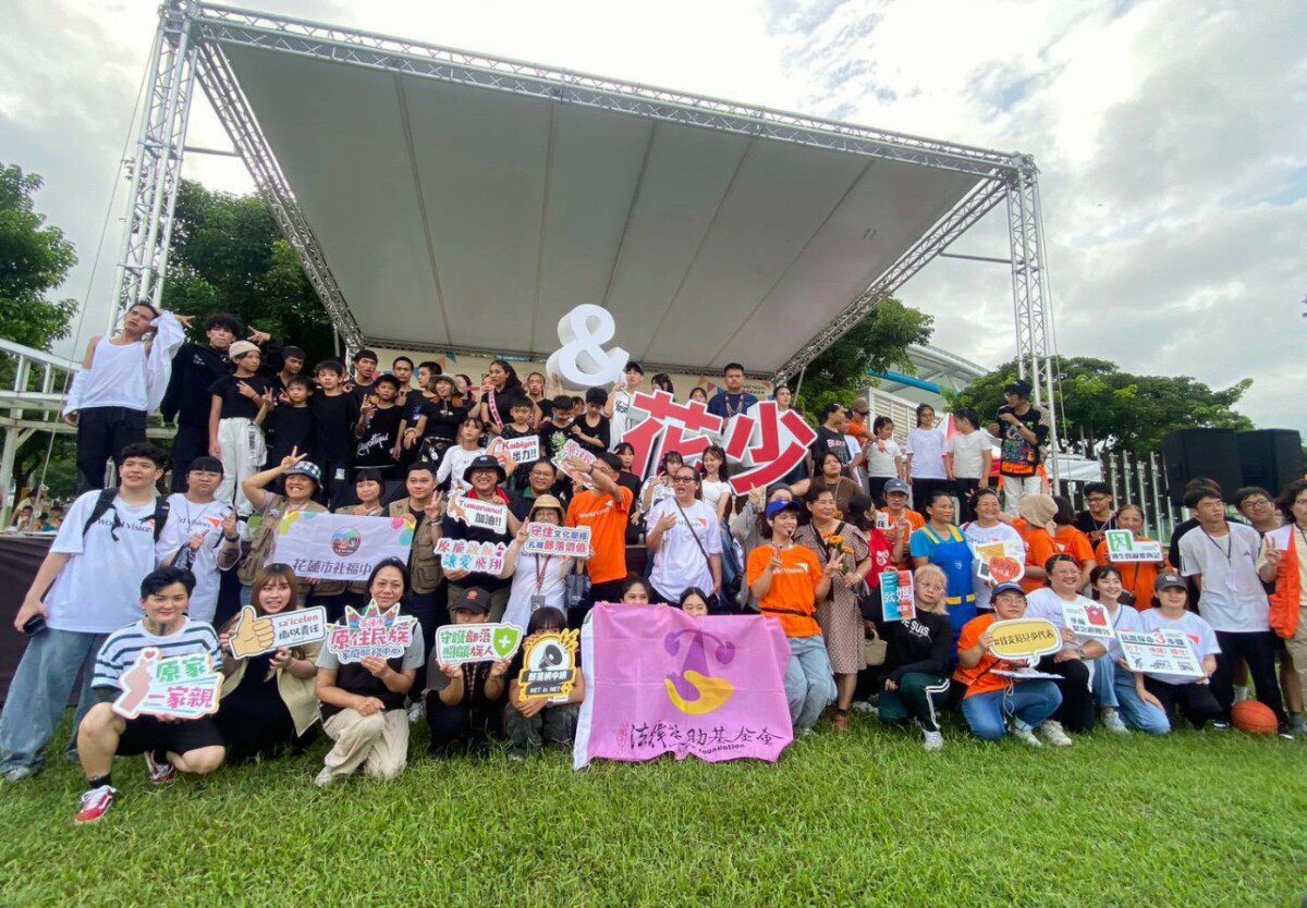 青少年躍上舞台展自信才華 「童YOUNG 精彩 盛夏市集」450人共襄盛舉