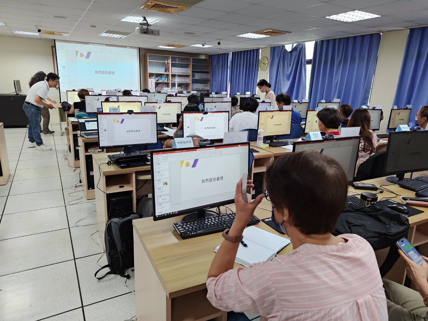 輔英打造全域技職AI新世代 啟動AI認證培訓營 培育跨域就業即戰力 輔英打造全域技職AI新世代 啟動AI認證培訓營 培育跨域就業即戰力