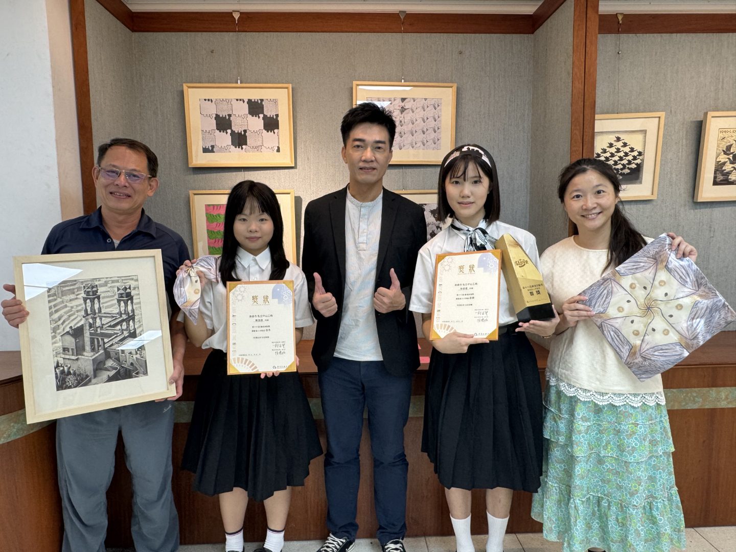 中山工商勇奪第十六屆廣達游藝獎導覽達人中學組首獎、佳作 首獎孫慈憶將前往捷克實境探索 中山工商勇奪第十六屆廣達游藝獎導覽達人中學組首獎、佳作 首獎孫慈憶將前往捷克實境探索