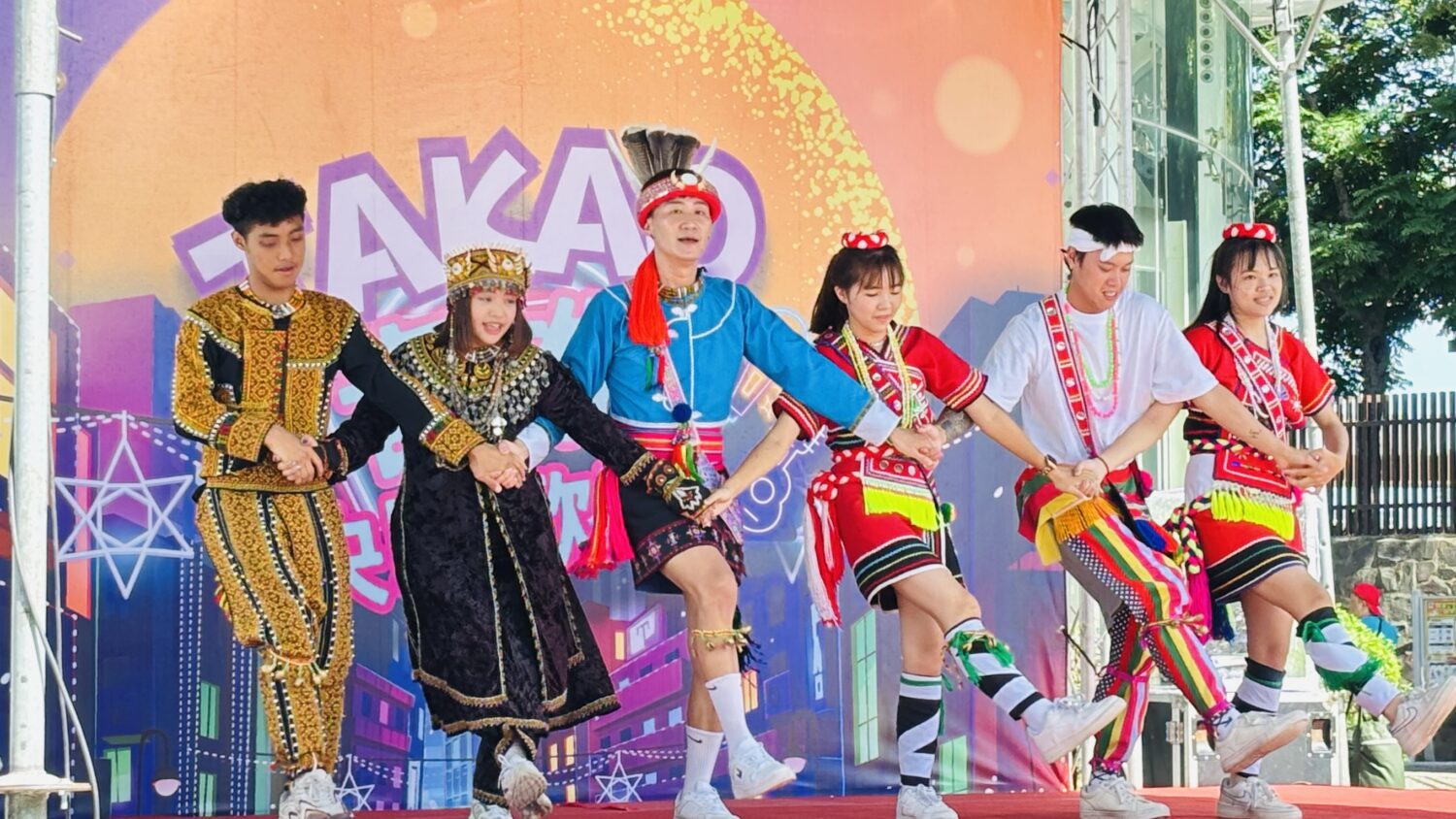 TAKAO音雄我最會唱16強出爐 高雄米啊炸市集芒芒露露DIY人氣夯 TAKAO音雄我最會唱16強出爐 高雄米啊炸市集芒芒露露DIY人氣夯