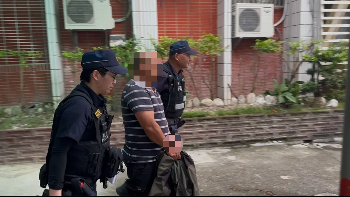 吉安警火速逮竊盜現行犯 現場查獲毒品與犯案工具