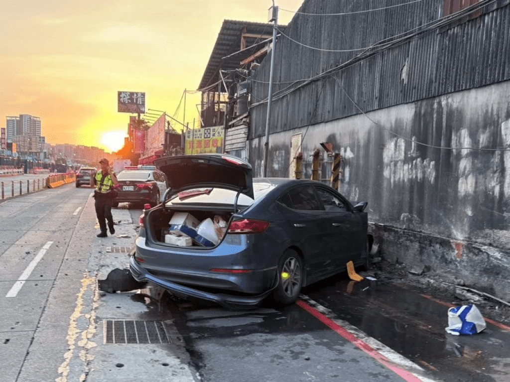 土城輕熟女清晨不明原因自撞護欄　下巴撕裂內出血陷昏迷