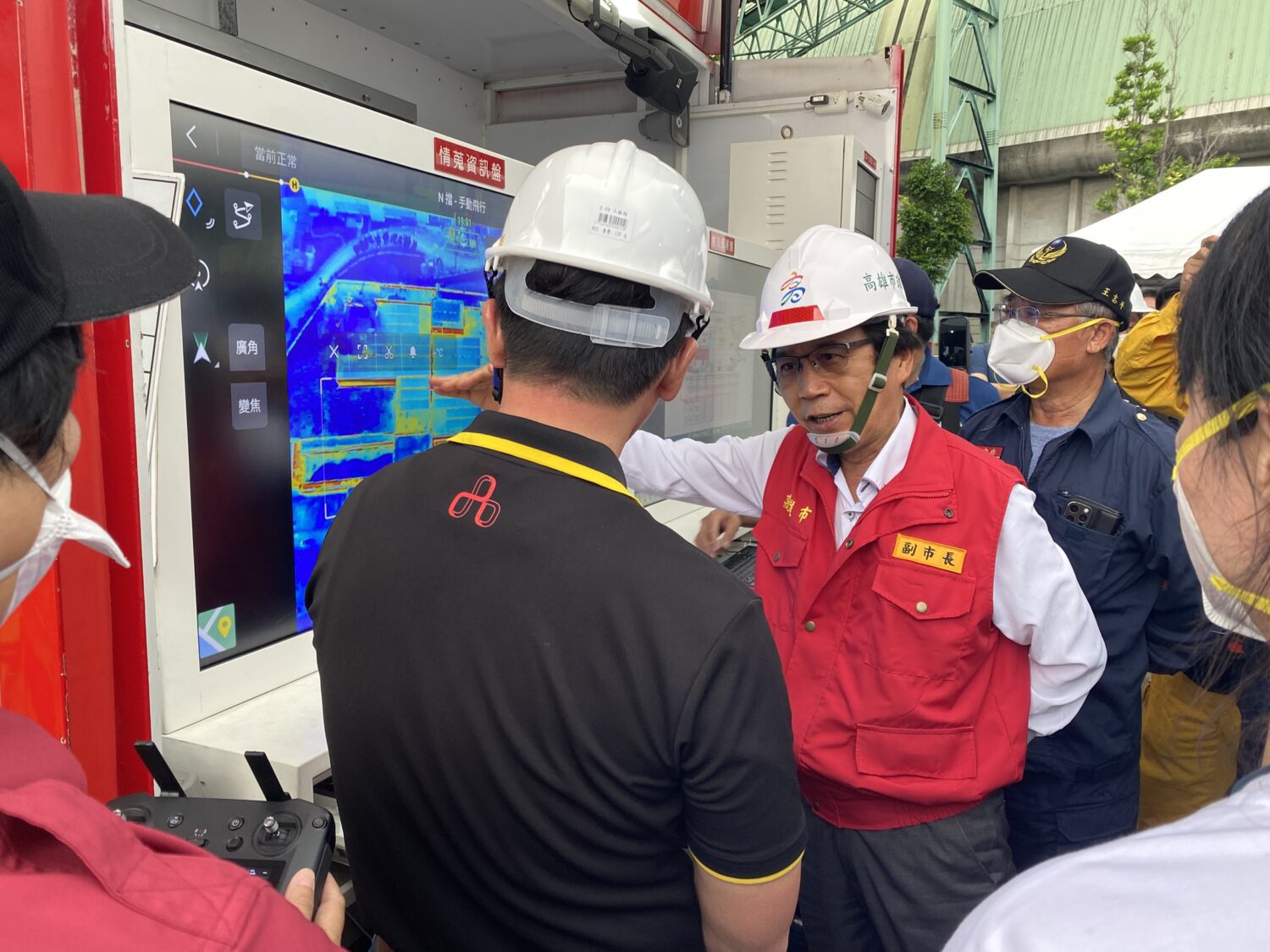 高雄小港鋰電池工廠火警 陳其邁指示成立跨局處專案小組徹查原因