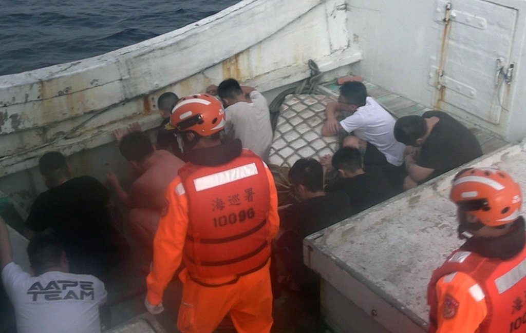 漁船滿載偷渡客出境  10名通緝犯遭逮法辦