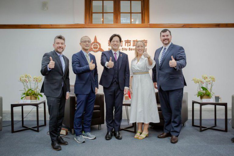 澳洲維多利亞州與南澳州議員訪團拜會竹市　邱臣遠代理市長：攜手推動科技與文化城市合作