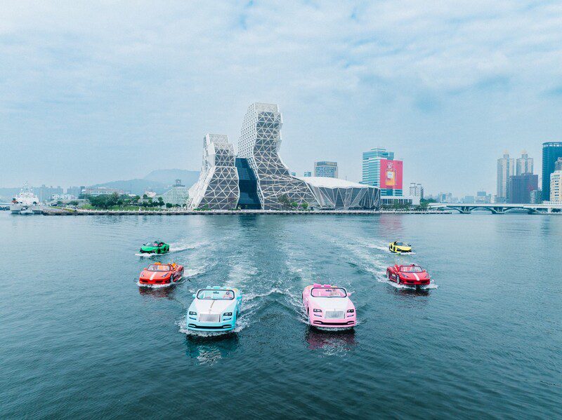 高雄洲際酒店攜手「海上超跑遊艇」 推出住房專案與餐飲加購方案,開啟陽光港景下的極速奢華享受! 高雄洲際酒店攜手「海上超跑遊艇」 推出住房專案與餐飲加購方案,開啟陽光港景下的極速奢華享受!