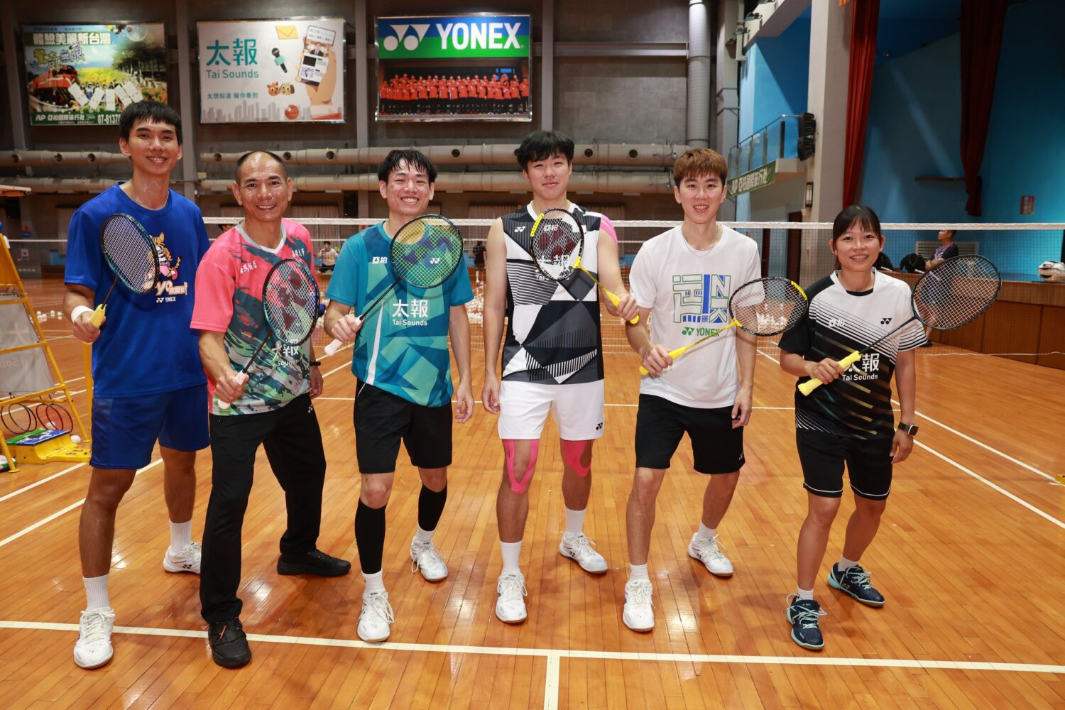 高雄大學羽球黃金拍檔勇奪BWF雙料獎牌 世界排名攀升第37名