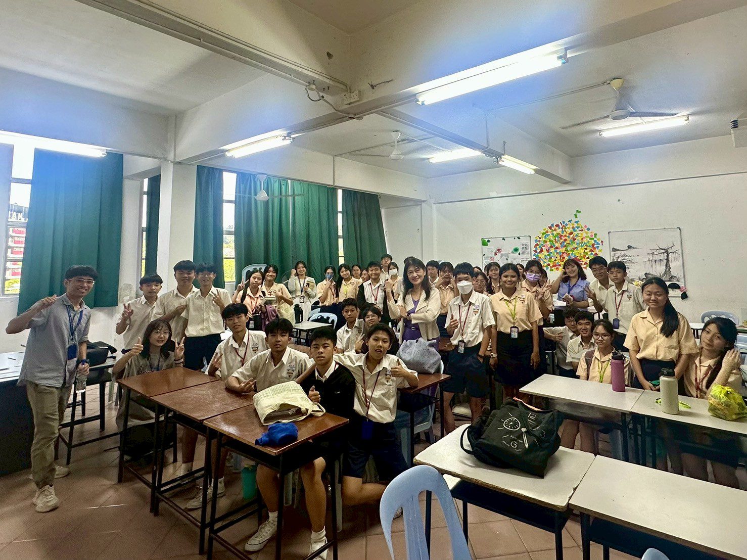 高師大師生赴大馬教育見習與擔任國際志工 深化台馬教育文化交流 高師大師生赴大馬教育見習與擔任國際志工 深化台馬教育文化交流