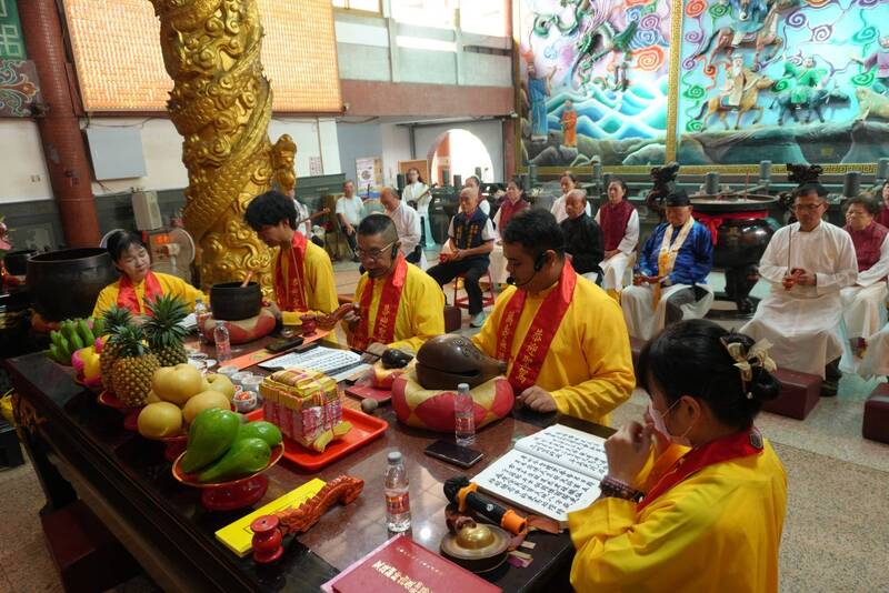 萬人點燈祈福歡慶關聖帝君1866年聖誕 東照山關帝廟特別舉行盛大祈福法會 萬人點燈祈福歡慶關聖帝君1866年聖誕 東照山關帝廟特別舉行盛大祈福法會