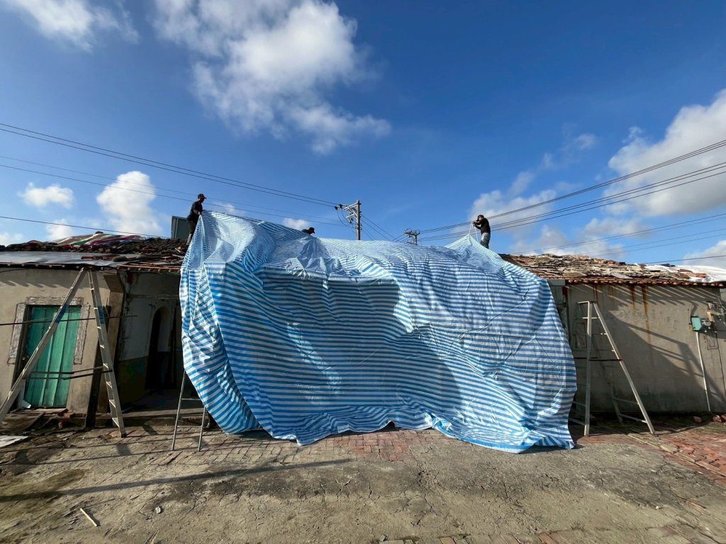 台南修繕詐騙再現！冒名修屋頂收訂金後失聯　警方籲勿信陌生人上門