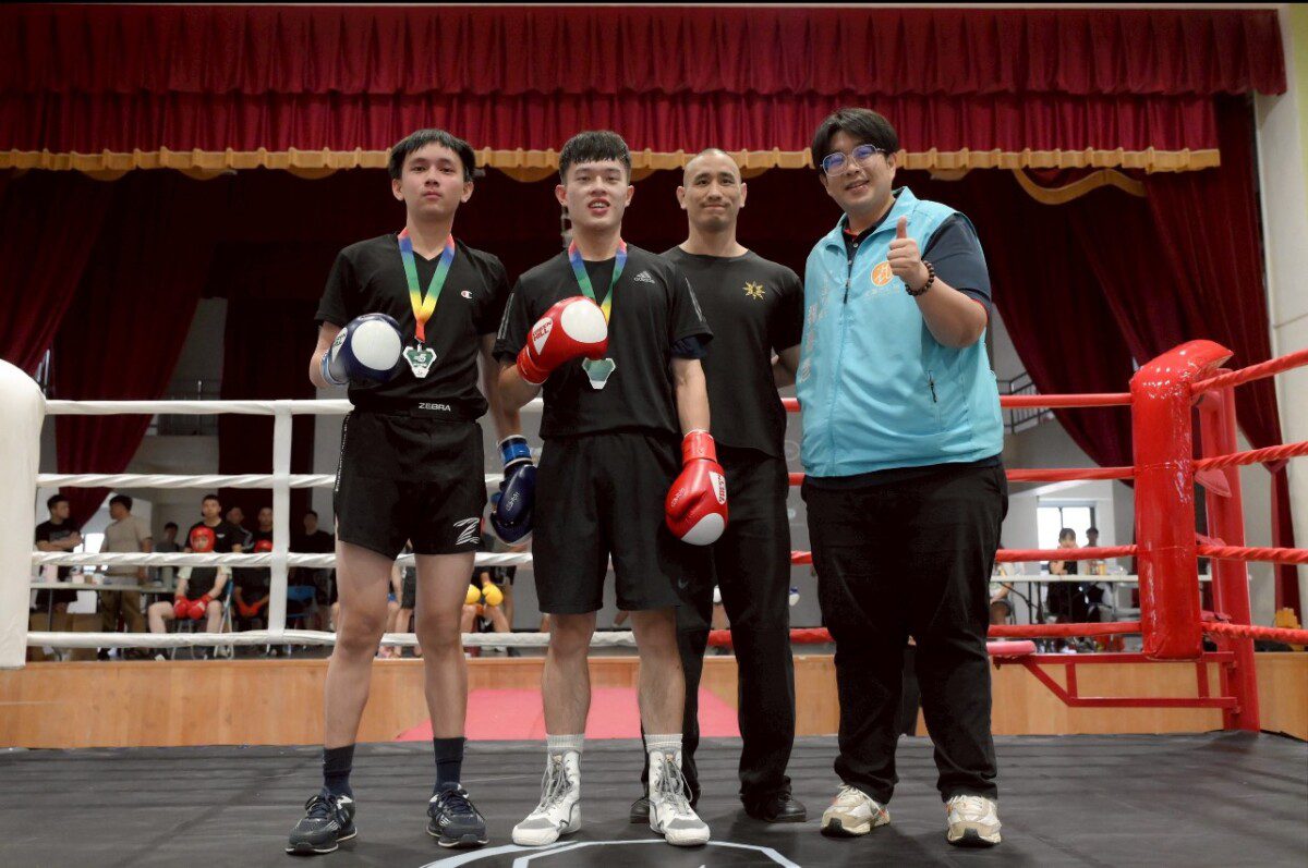 市長盃洄瀾勇士格鬥賽熱血開打 中世紀鎧甲武裝上陣 市長盃洄瀾勇士格鬥賽熱血開打 中世紀鎧甲武裝上陣