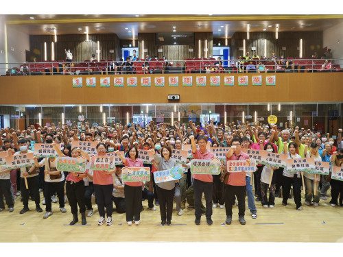 屏東環保志工群英會熱鬧登場  勝利里76歲志工赴台南助災後清理 周春米感謝無私奉獻