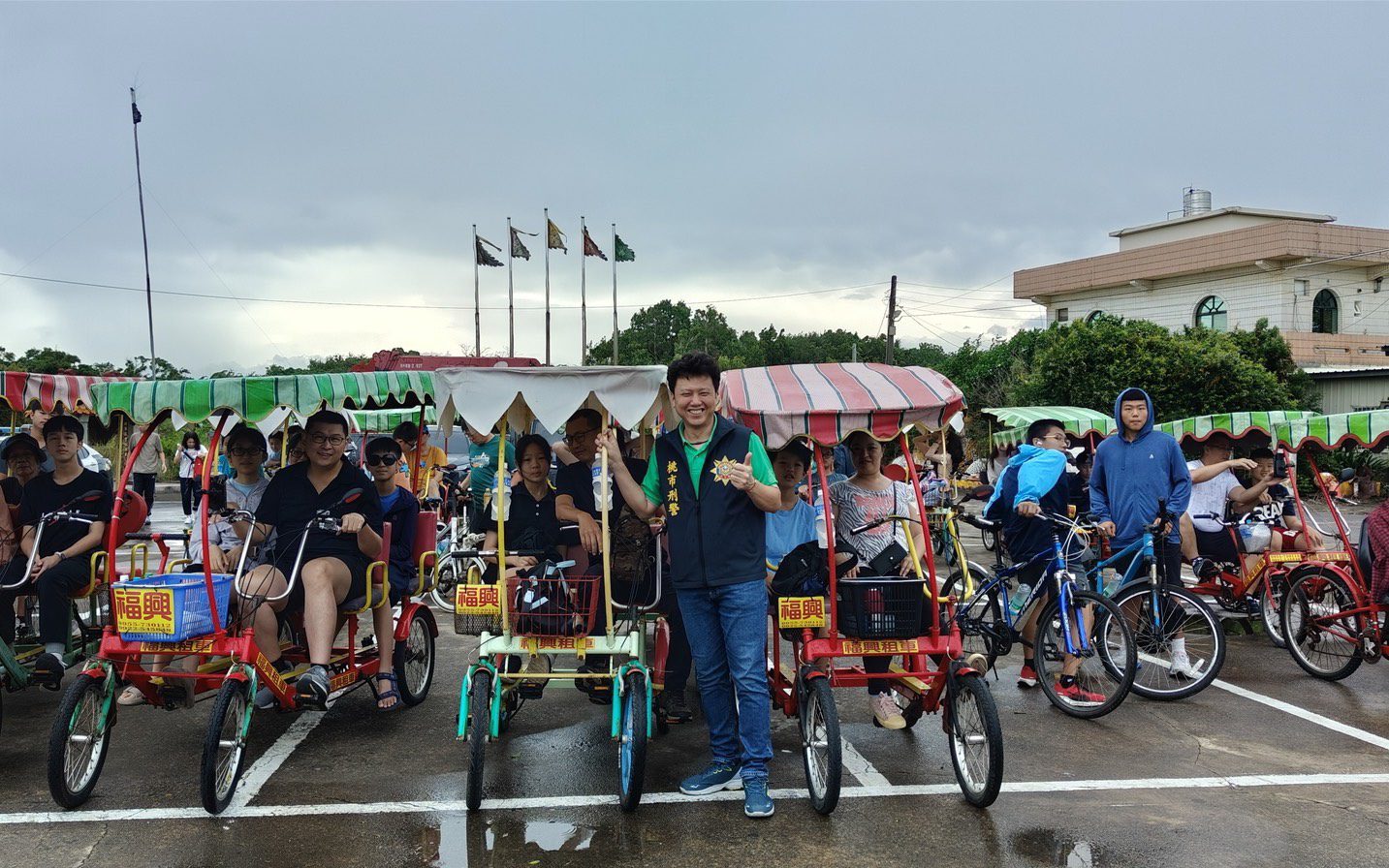 楊梅警號召親子單車遊 宣導反毒防詐助青少年遠離犯罪陷阱