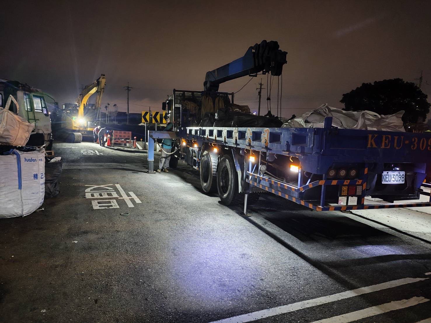 龍井區安良港大排護岸遭大雨掏空　中市府迅速搶險加固確保安全