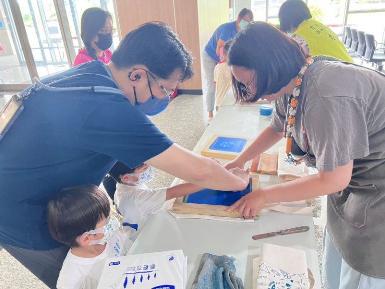 新竹臺大分院「里鄰健康日」登場! 攜手社區歡慶臺大醫院130週年 新竹臺大分院「里鄰健康日」登場! 攜手社區歡慶臺大醫院130週年