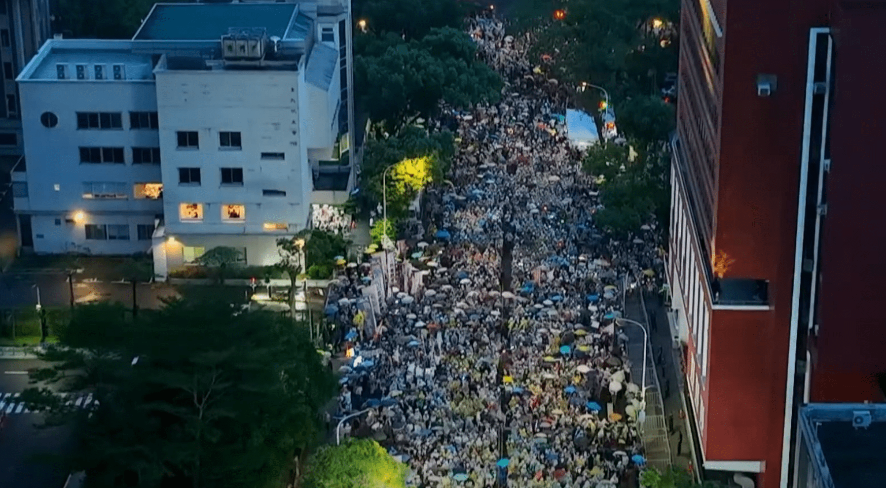 從台青自詡「厭世代」看賴清德兩次「死亡交叉」及深遠影響 從台青自詡「厭世代」看賴清德兩次「死亡交叉」及深遠影響