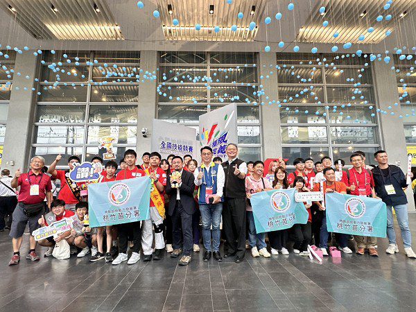 全國技能競賽揭英雄榜 桃竹苗分署奪17金13銀14銅 全國技能競賽揭英雄榜 桃竹苗分署奪17金13銀14銅