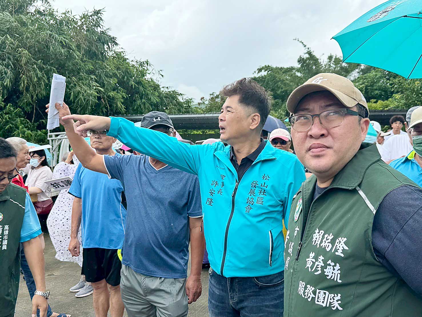 高松墓園擴建案爭議未解 居民自發性再度抗議 堅決反對增設納骨牆、反對擴建墓園 高松墓園擴建案爭議未解 居民自發性再度抗議 堅決反對增設納骨牆、反對擴建墓園