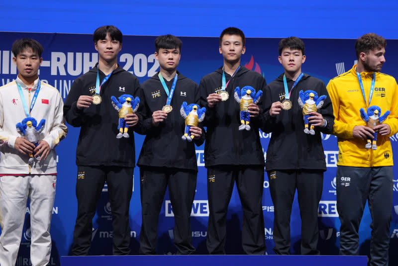 世大運桌球男團摘金史上最佳、羽球混團摘銀  高承睿、許尹鏸將獲頒高市體育獎助金