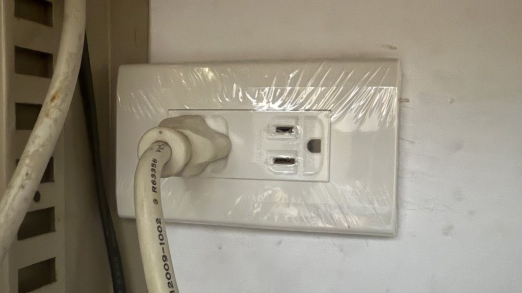 想省電費別亂拔！這幾樣電器一拔就後悔　專家點名3大NG行為