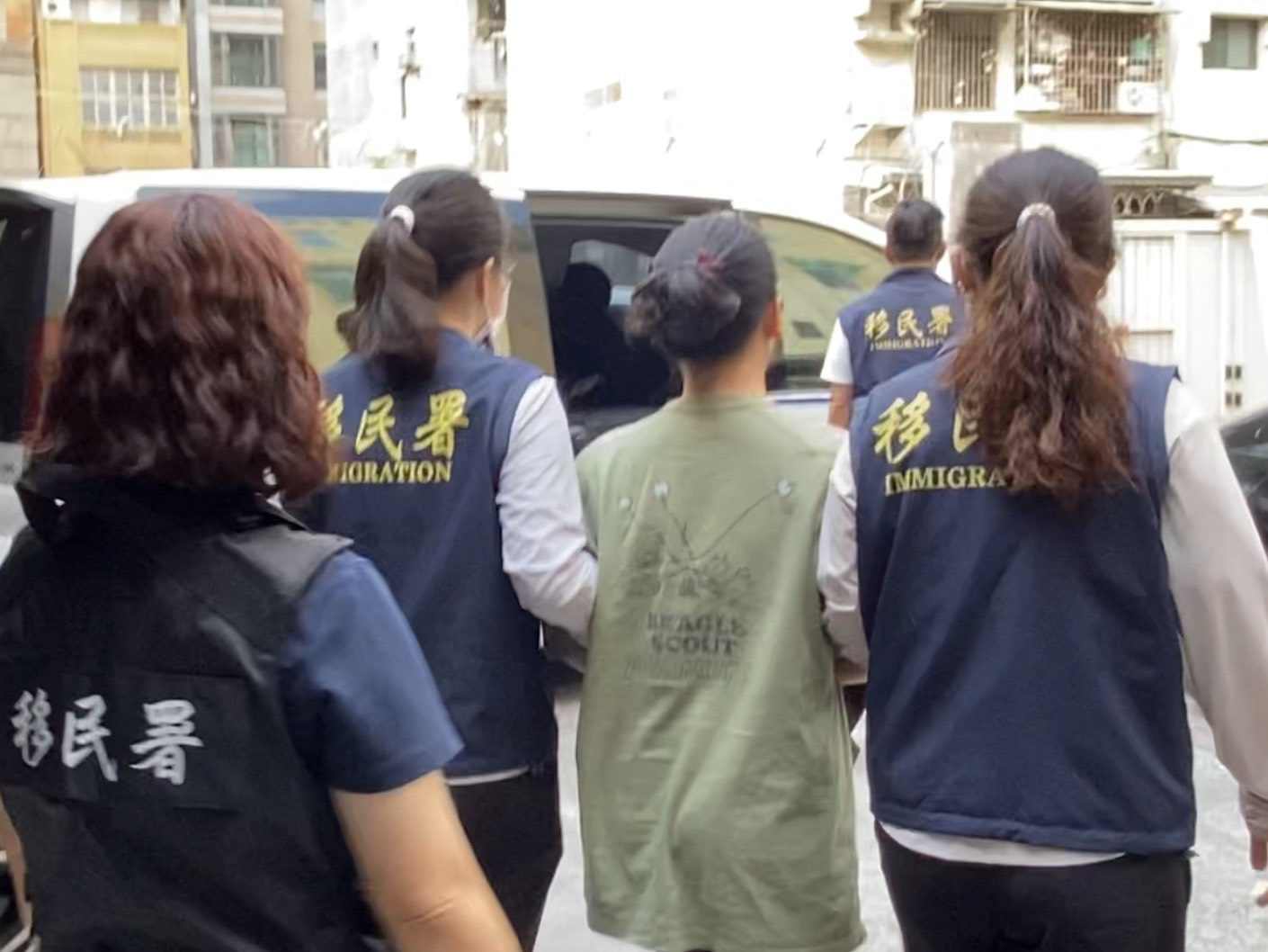 非法仲介集團囂張擄人強押工作還債 移民署破獲人口販運非法仲介集團 非法仲介集團囂張擄人強押工作還債 移民署破獲人口販運非法仲介集團